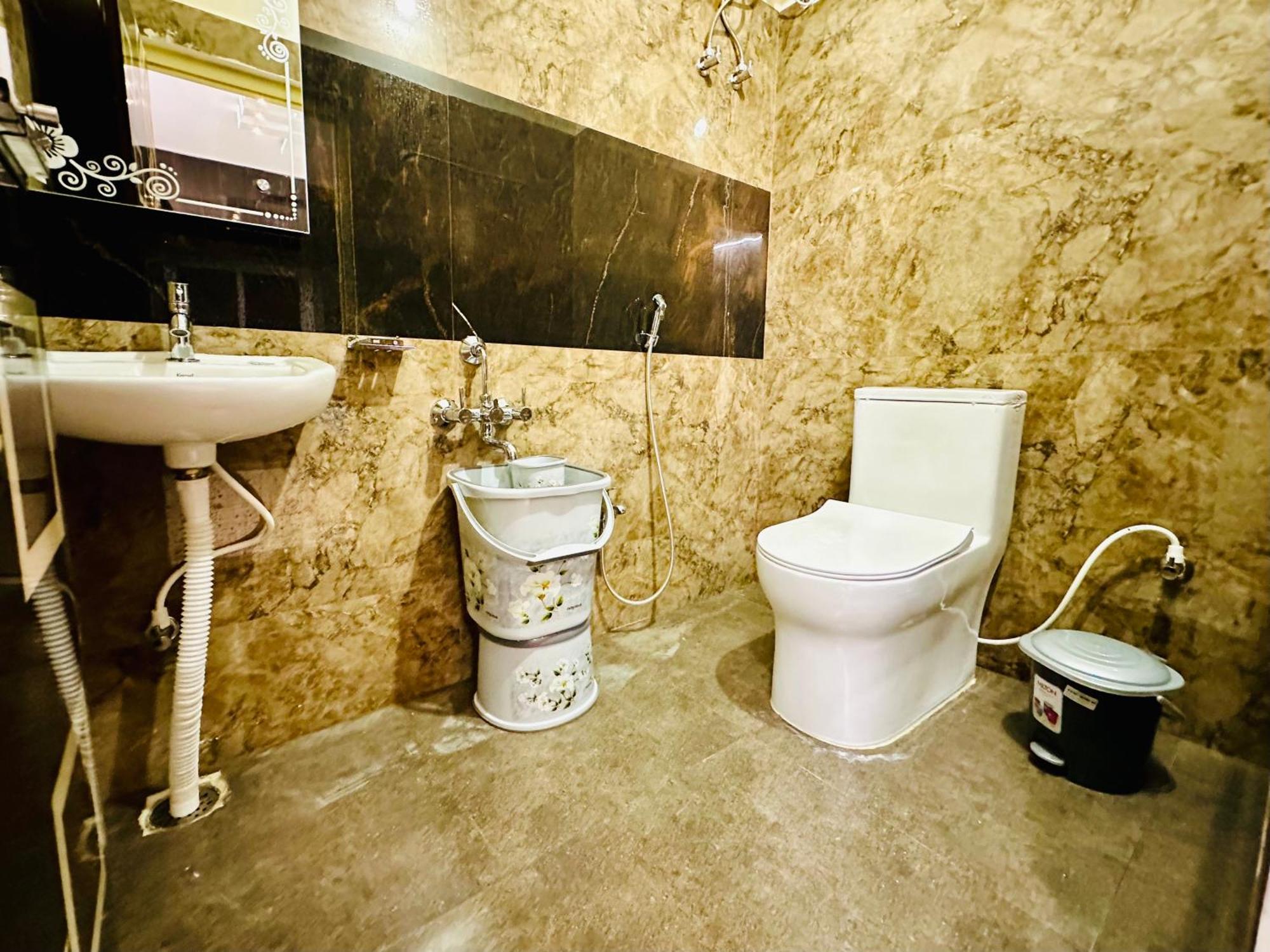 Truelife - 3Bhk Family Suites - Ps4 Pure Veg Restaurant On The Way To Balaji Temple - 2500 Sft Large Signature Apartment - Modular Kitchen - Super Fast Wifi, Smart Tv, 250 Jio Channels - Parking - Easy Access To All Temples - Top Service With Lots Of Тірупаті Екстер'єр фото